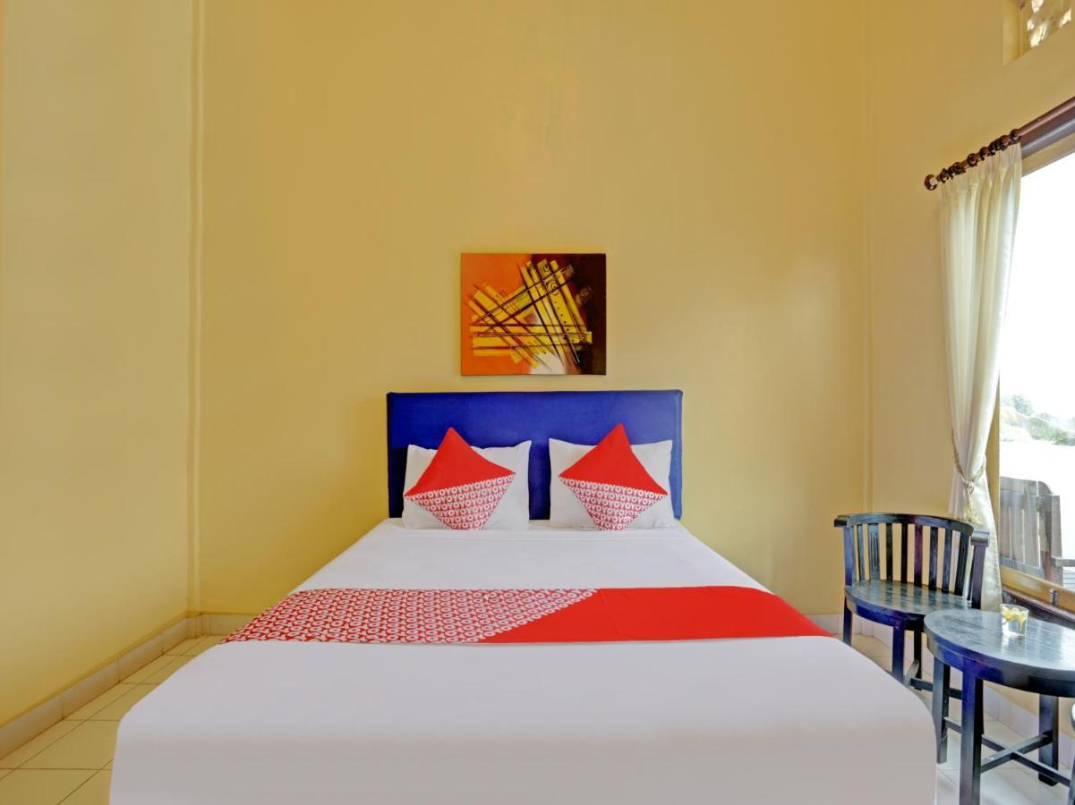 Oyo 3096 Hotel Dewi Warsiki Гилиманук Экстерьер фото